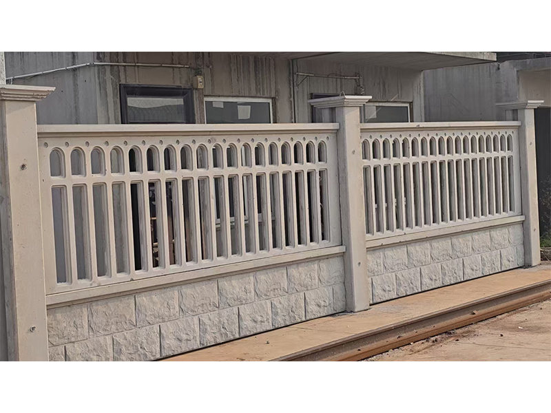 镂空式水泥围墙